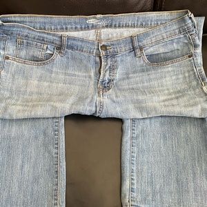 Super soft Old Navy ‘Flirt’ bootcut, light wash, 16 Long
